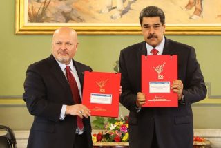 Karin Khan y Nicol&aacute;s Maduro