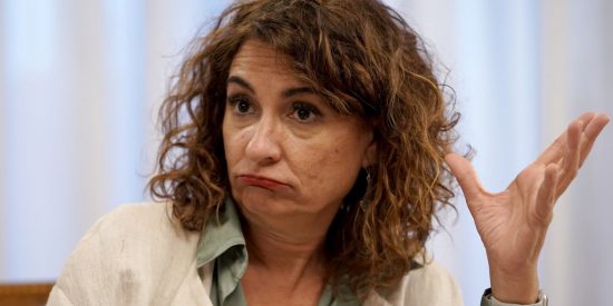 Montero, ministra de Hacienda de S&aacute;nchez, defiende pactar PGE con los golpistas de ERC y los proetarras de Bildu