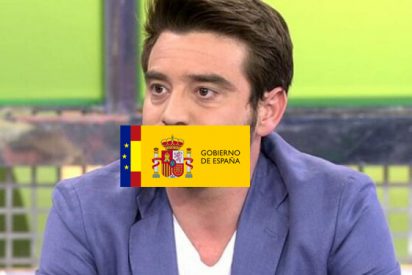 Suma y sigue: Moncloa tambi&eacute;n quita la acreditaci&oacute;n a &lsquo;Estado de Alarma&rsquo; de Javier Negre