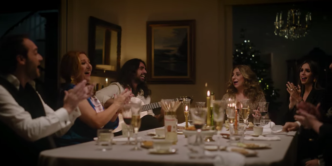 Lolita Flores y sus hijos anticipan la Navidad con un anuncio lleno de arte y salero