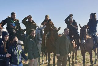 Abascal y Garc&iacute;a Gallardo se dan un ba&ntilde;o de multitudes en el Campeonato Nacional de Galgos de Nava del Rey