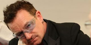 Bono: "Me siento avergonzado al escuchar como suena la m&uacute;sica de U2"