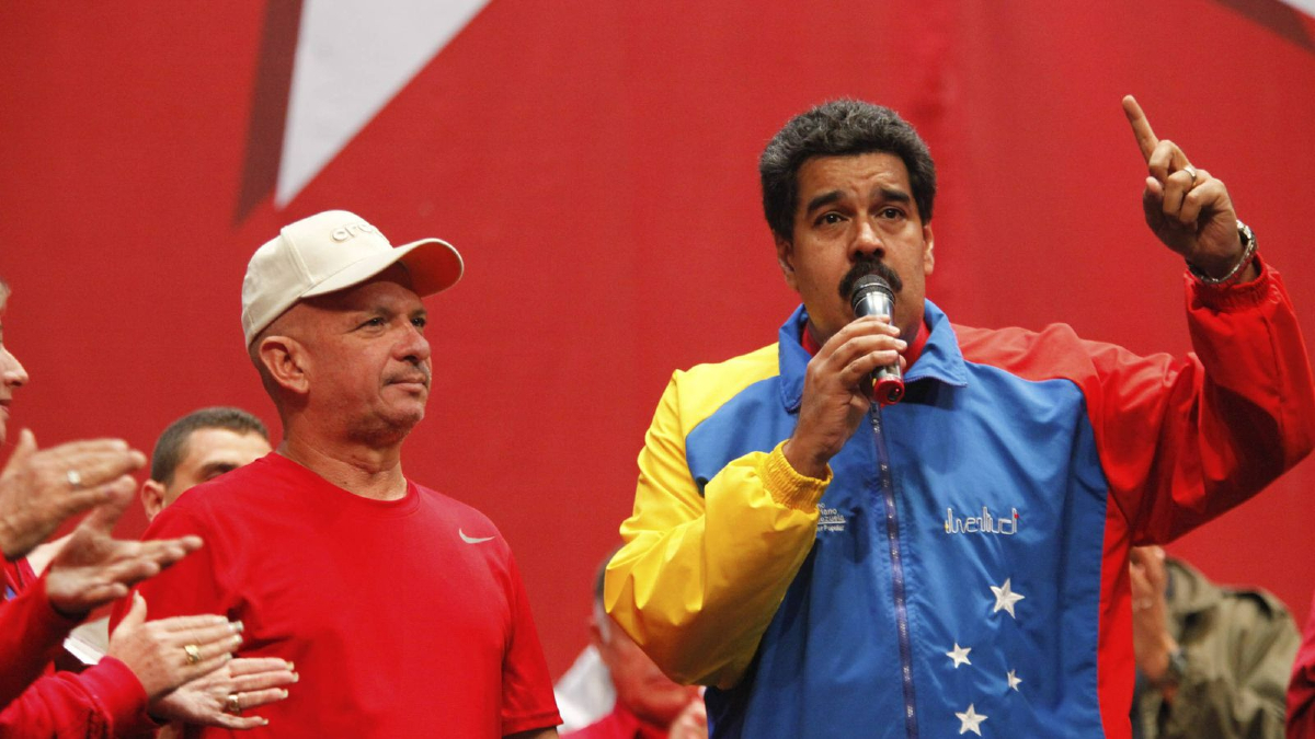 El 'Pollo' Carvajal y Nicol&aacute;s Maduro