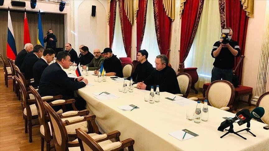 Mesa de negociación entre Ucrania y Rusia