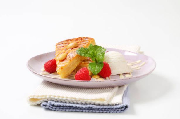 pastel de mantequilla holandés, (Boterkoek)