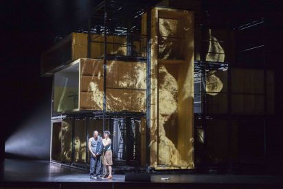 Un &aacute;ngel de fuego venido de Rusia