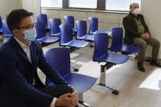 Errejón niega la patada a un jubilado enfermo y los testigos le desmienten