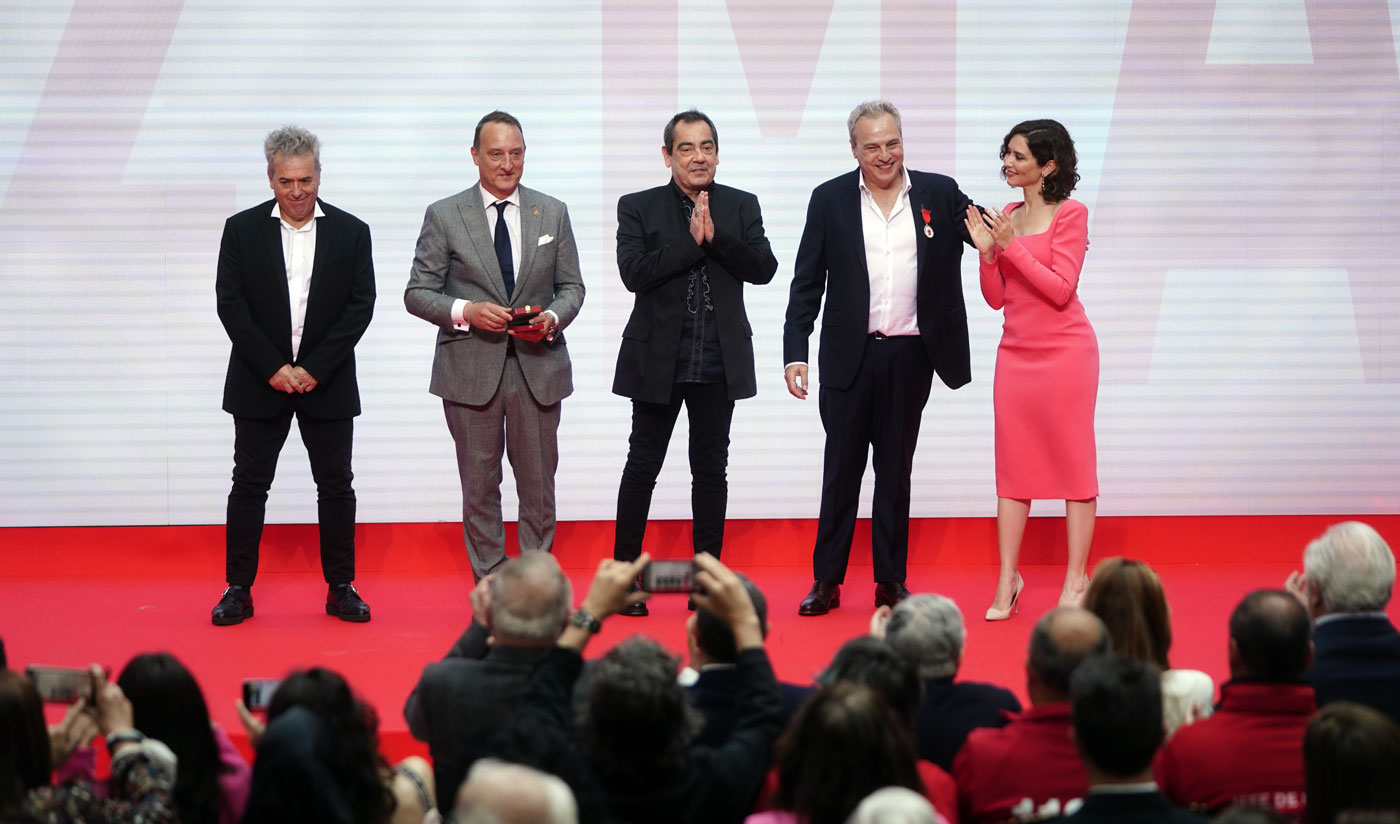 "Hombres G" son condecorados con la "Medalla de Plata" de la Comunidad de Madrid