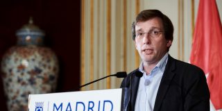 Almeida (PP) siembra el pánico en la izquierda con dos encuestas que le otorgan un holgado triunfo