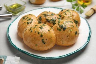 Pampushky, pan de ajo ucraniano