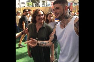 Detienen al &lsquo;colega&rsquo; de Ada Colau por agresi&oacute;n en un festival y masturbarse ante una chica