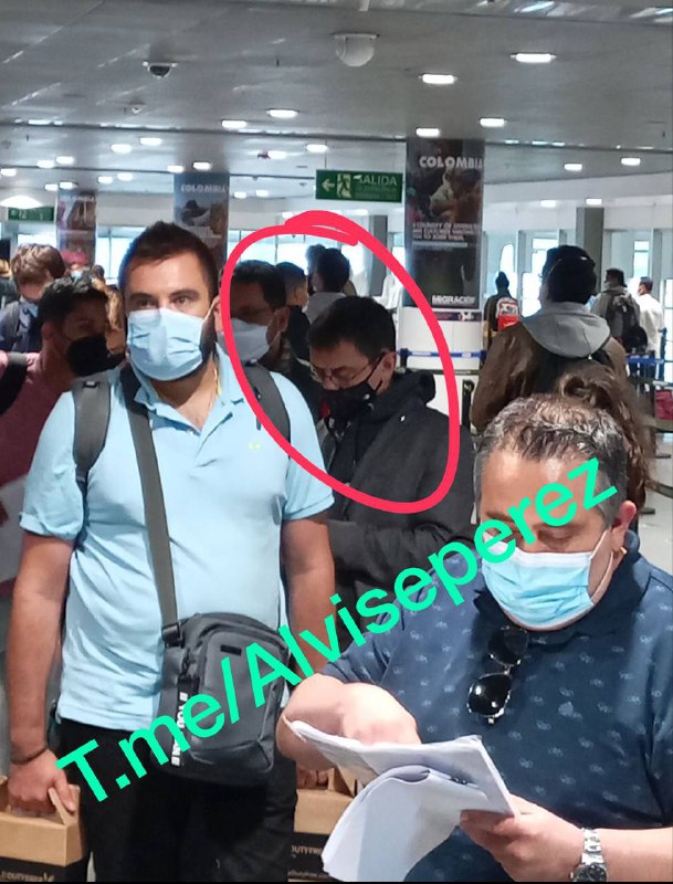 Juan Carlos Monedero, en el aeropuerto.