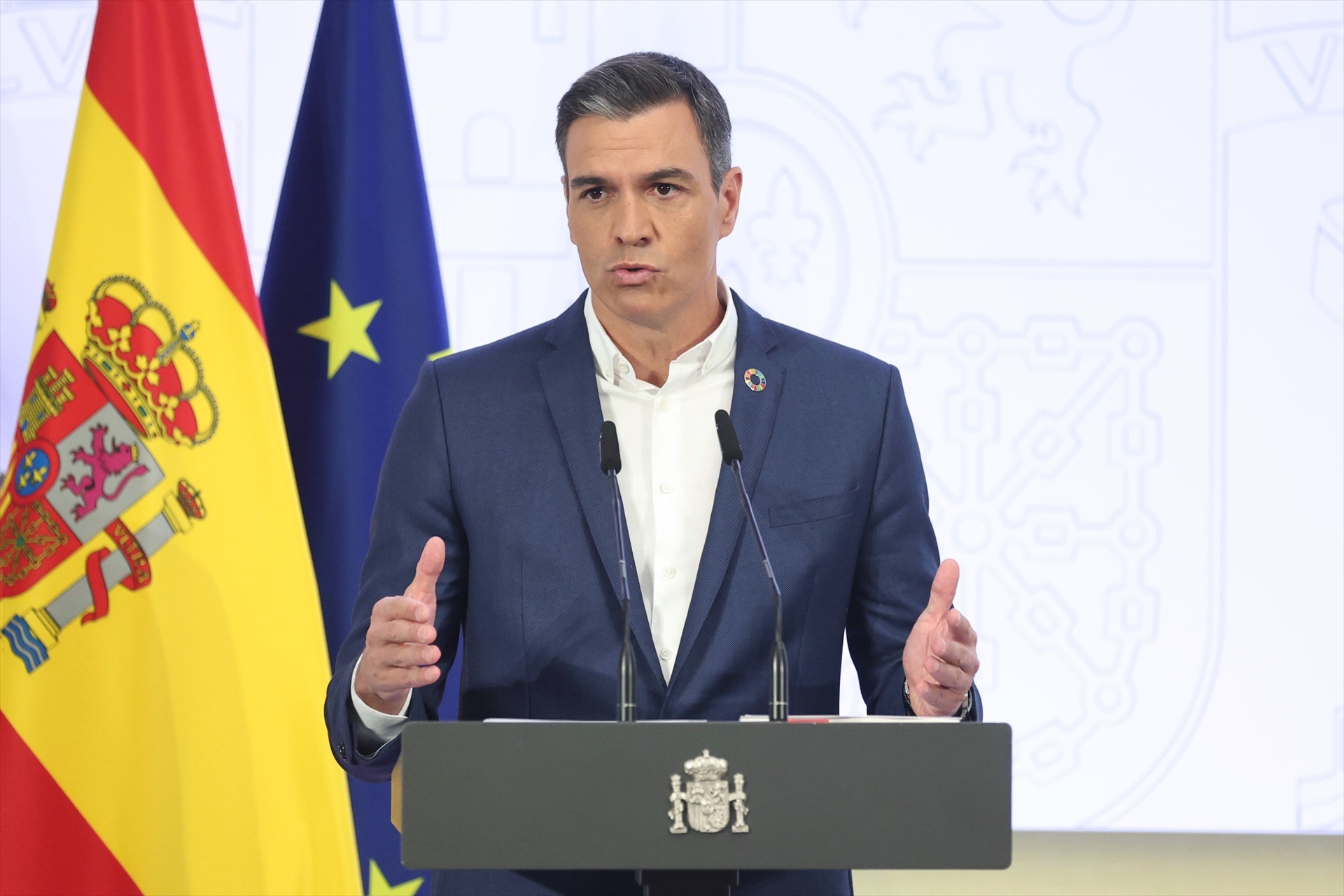 Pedro S&aacute;nchez, haciendo autobombo pel&iacute;n caro.