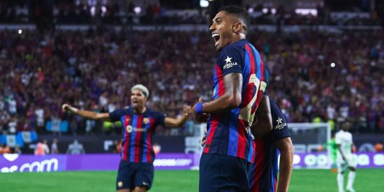 El debut so&ntilde;ado de Raphinha con el Bar&ccedil;a