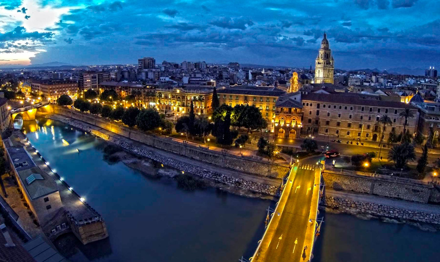 Murcia encara el verano con un aumento de turistas y buenas expectativas