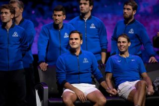 Nadal y Federer, emocionados en la despedida del suizo