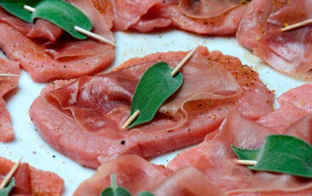 Saltimbocca de ternera, receta italiana
