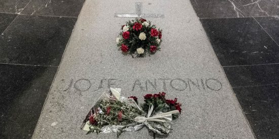 La familia de Primo de Rivera exhumar&aacute; sus restos y deja al Gobierno sin otro show profanador