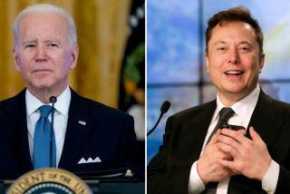 Biden no se f&iacute;a de Elon Musk: advierte que su compra de Twitter pueda suponer una amenaza para la seguridad