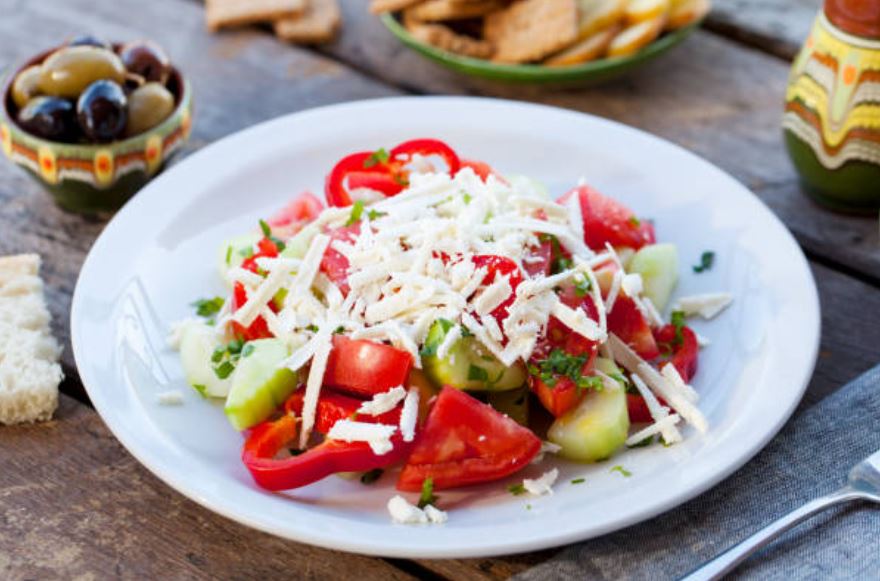 Ensalada Shopska, receta de Bulgaria
