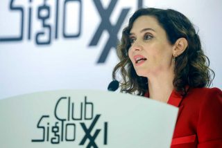 D&iacute;az Ayuso: "S&aacute;nchez est&aacute; firmando la rendici&oacute;n de la democracia y del Estado de derecho&rdquo;