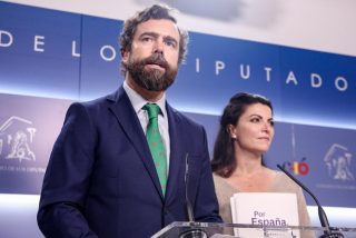 Iv&aacute;n Espinosa de los Monteros y Macarena Olona