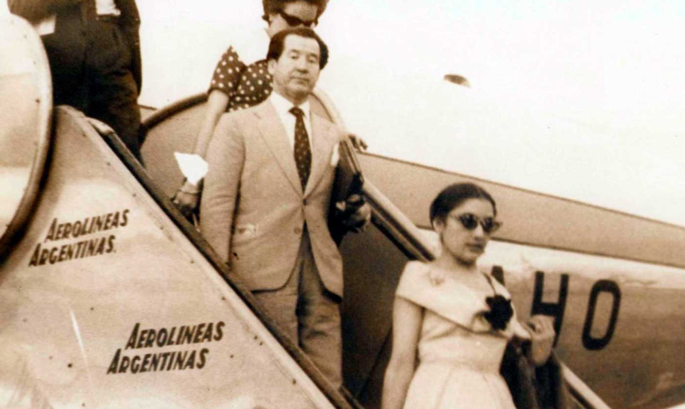 La Comunidad homenajea al cantante Juanito Valderrama en el Festival MiraDas FlamenKas