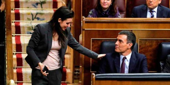 Irene Montero y Pedro S&aacute;nchez.