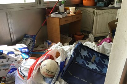 Mediana edad, con trabajo y 3 toneladas de basura en 100m2, as&iacute; crece el S&iacute;ndrome de Di&oacute;genes en Espa&ntilde;a