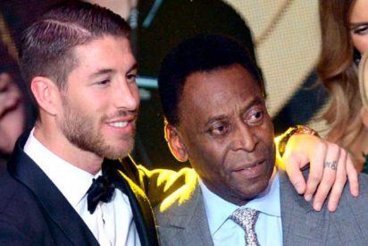 El mundo del f&uacute;tbol llora la muerte de "Pel&eacute;"
