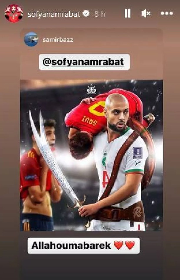 La historia en Instagram de Amrabat llevando el cadáver de Gavi
