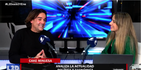 Cake Minuesa y Rebeca Crespo