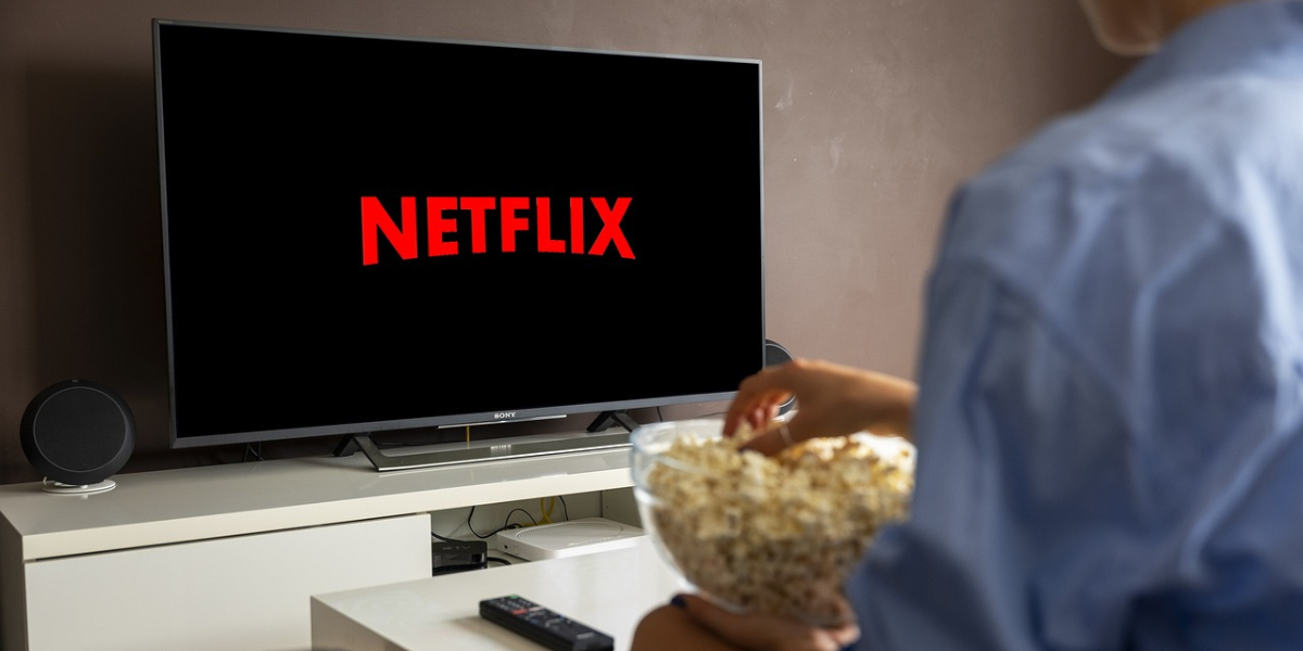 Netflix declara la guerra al usuario desde ya: tendrás que pagar por compartir una cuenta