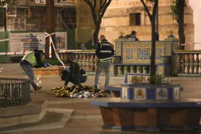 Imagen del cuerpo del sacrist&aacute;n asesinado en Algeciras.