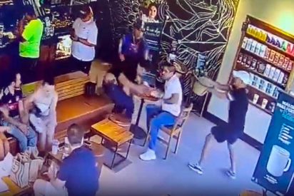 V&iacute;deo: Tiroteo y muerte en un Starbucks de Tulum, M&eacute;xico