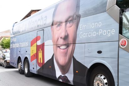 El autobús de campaña de Page. 