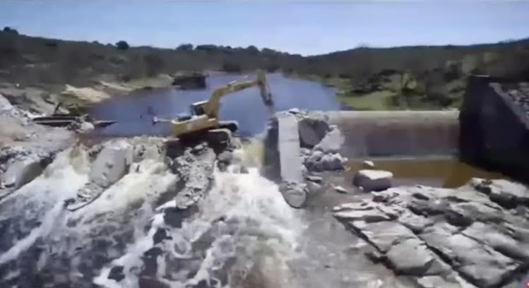 Jos&eacute; Manuel Garc&iacute;a Albarr&aacute;n: "Sequ&iacute;a &lsquo;inducida&rsquo; y &lsquo;okupaci&oacute;n&rsquo; consentida"sequia