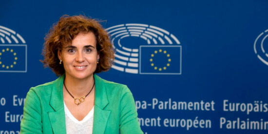 La Eurocámara acaba con el cobro por la maleta de mano en los aviones