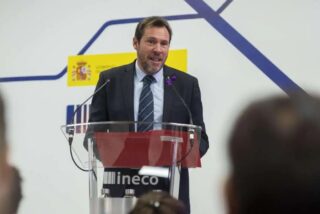 Viajar de Madrid a Valladolid en la Renfe de &Oacute;scar Puente se convierte en una odisea de 24 horas