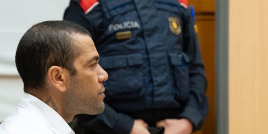 Dani Alves en el juicio. 