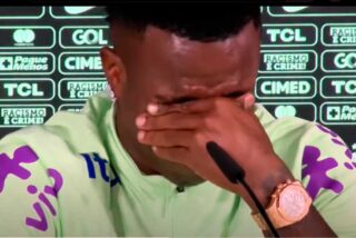 Vinicius se quiebra y llora al mencionar los ataques racistas que enfrenta