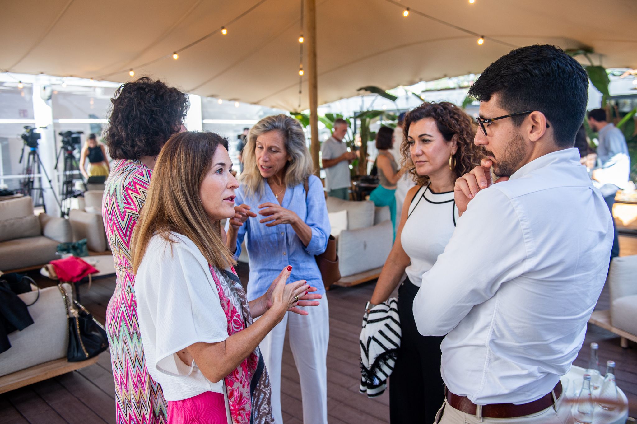 Innovaci&oacute;n inspirada en la naturaleza: la biomimesis como soluci&oacute;n a los desaf&iacute;os del turismo en HIC Summit