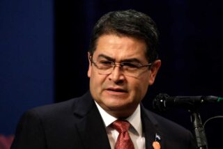 Trump promete indultar a Juan Orlando Hernández, el expresidente hondureño condenado por narcotráfico