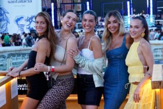 Sevilla: 'C&oacute;ctel de bellezas' en el concierto de Maluma