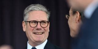 Starmer, al borde del abismo: la rebeli&oacute;n laborista amenaza con derribar al primer ministro