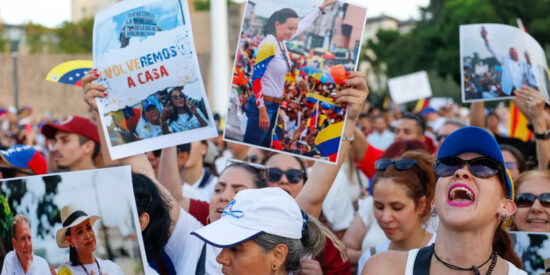 Venezolanos se manifiestan en Madrid por la libertad