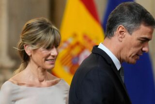 Bego&ntilde;a G&oacute;mez y Pedro S&aacute;nchez.