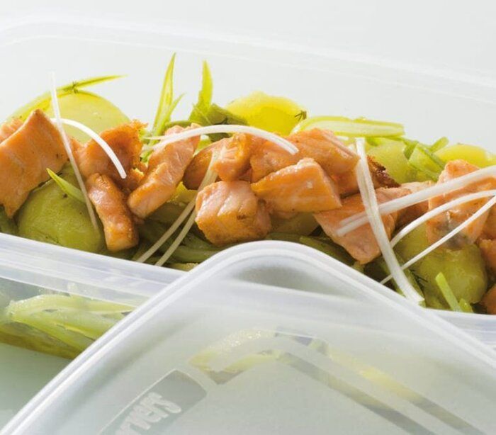 El salm&oacute;n de Noruega reina en las ensaladas de verano