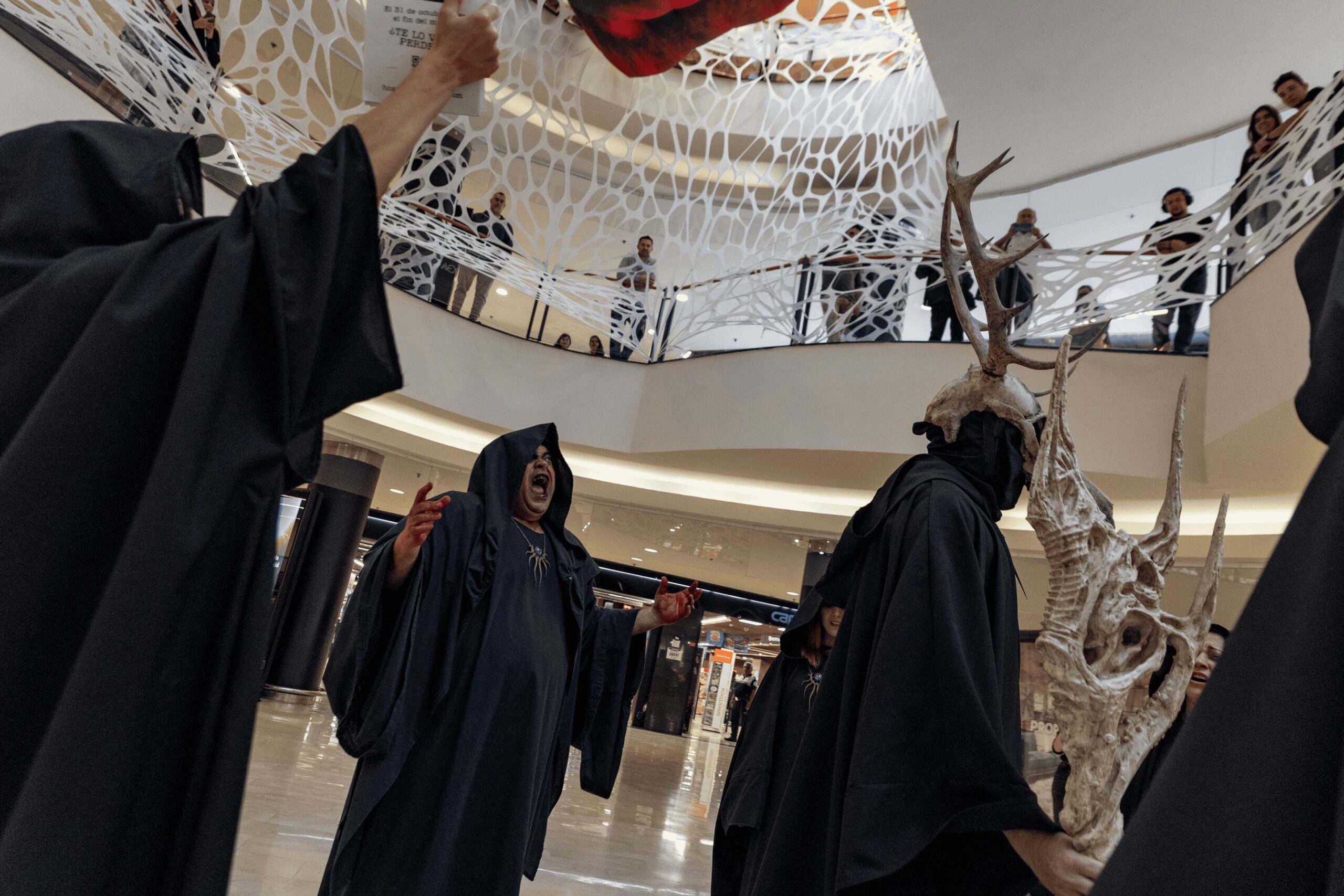 As&iacute; se orquest&oacute; la original campa&ntilde;a transmedia para Halloween en el centro comercial La Farga