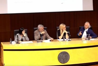 El Dr. de la Pe&ntilde;a es aclamado por la autoridades Canarias por su prestigiosa 'Gu&iacute;a para vivir sanos 120 a&ntilde;os'